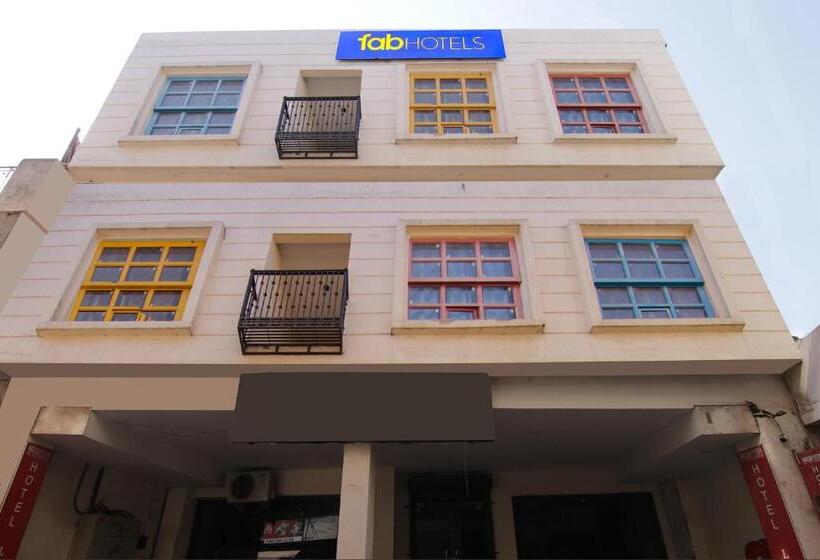 Fabhotel Legacy