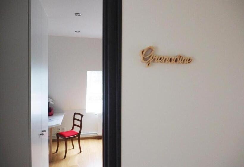 בית מלון כפרי Ferme De Mesangeon