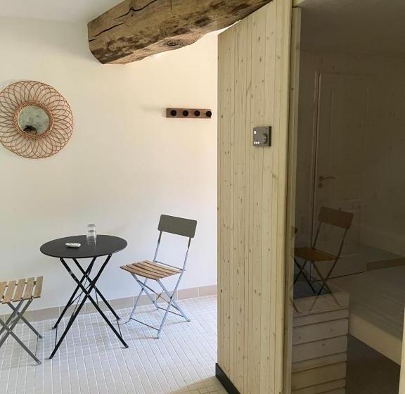 בית מלון כפרי Ferme De Mesangeon