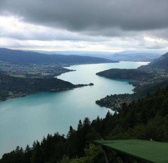 בית מלון כפרי Ferme Familiale Chez Lili