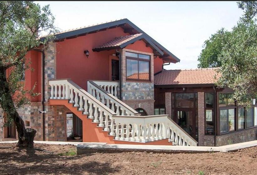 Отель Feudo Delle Querce