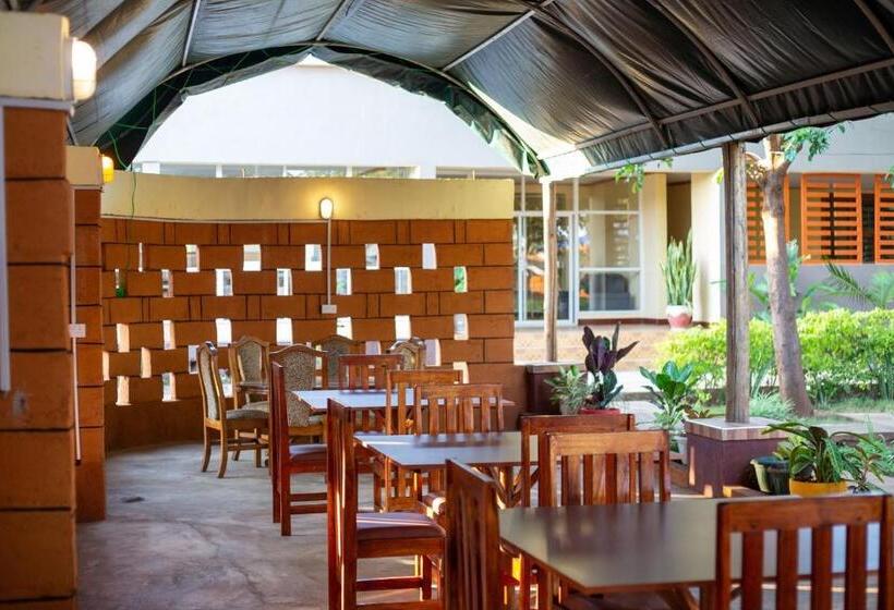 호텔 Kilimanjaro Snow Peak