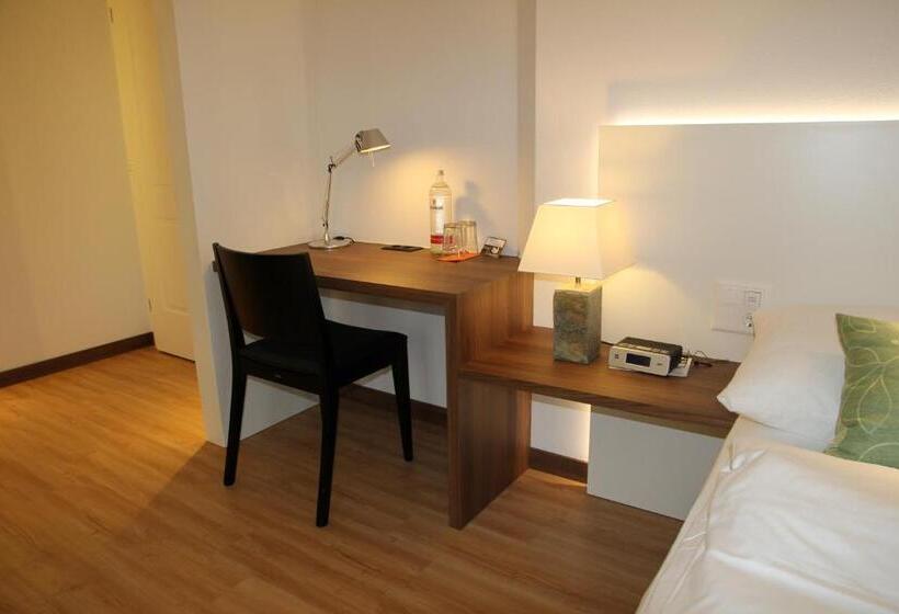 בית מלון כפרי Landgasthof Schwanen