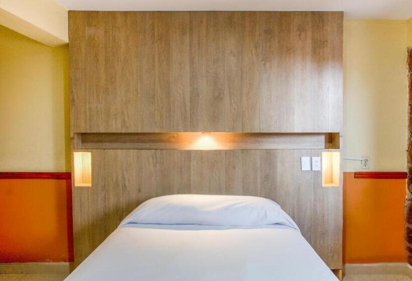 فندق Oyo  San Agustin