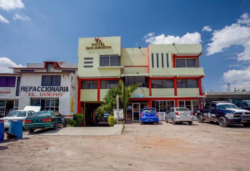 ホテル Oyo San Agustin