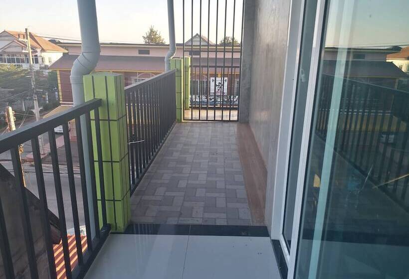 Hotel Pingpong Place