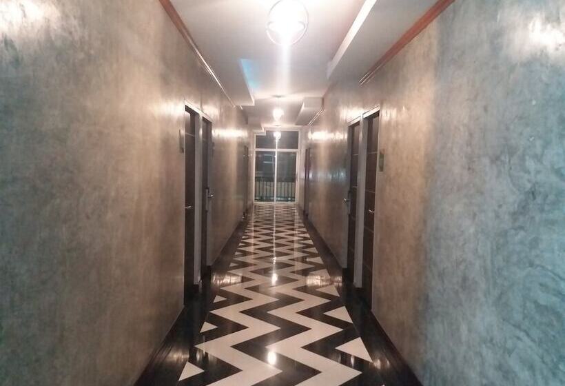 Hotel Pingpong Place