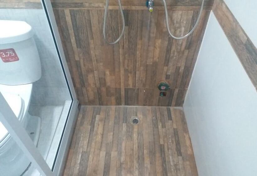 Hotel Pingpong Place