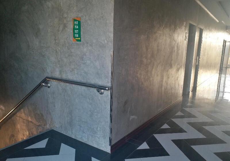 Hotel Pingpong Place