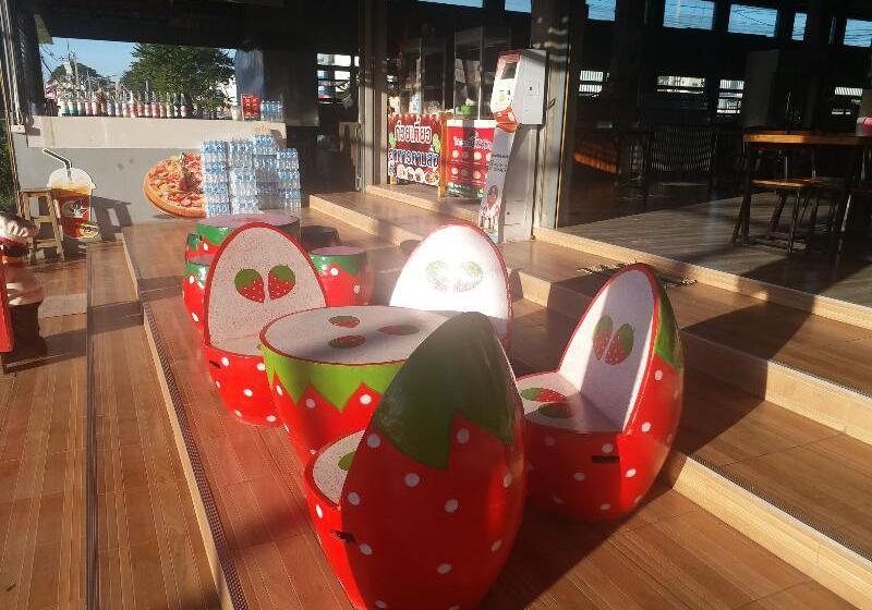 Hotel Pingpong Place