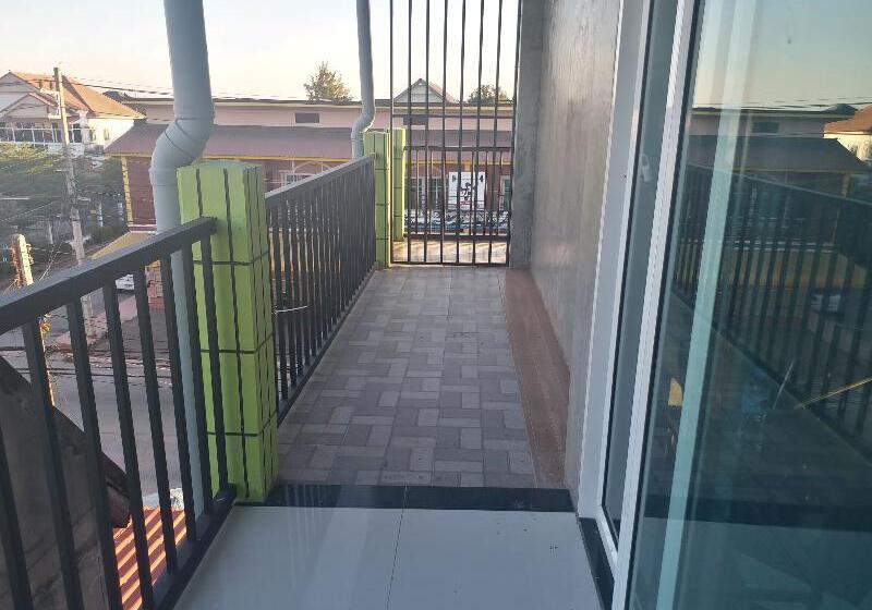 Hotel Pingpong Place