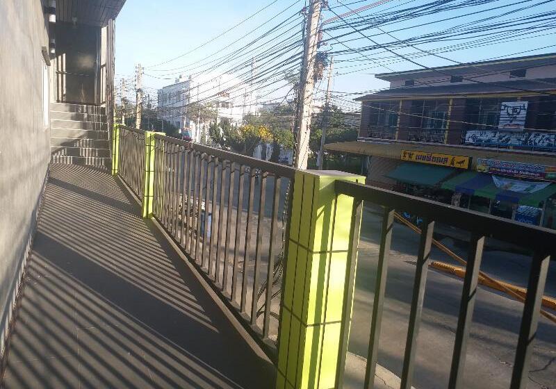 Hotel Pingpong Place