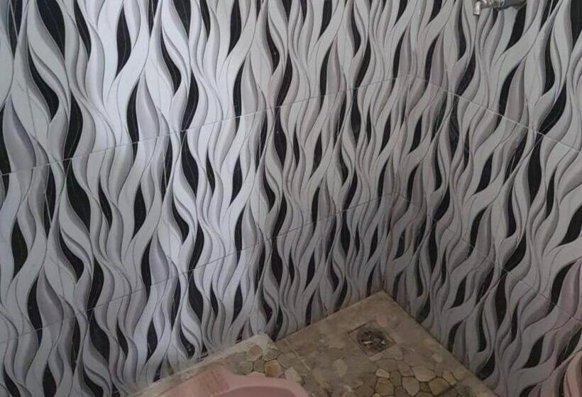 ホテル Reddoorz Syariah At Labuhan Maringgai Lampung