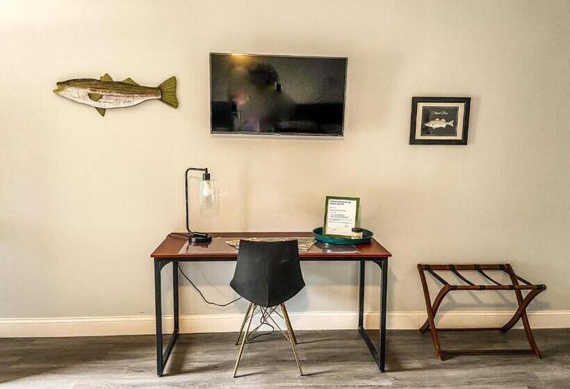 酒店 Reel Inn And Lodge