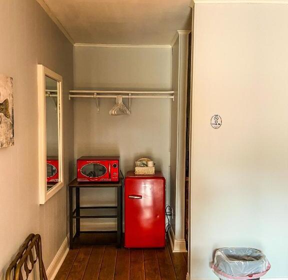 酒店 Reel Inn And Lodge