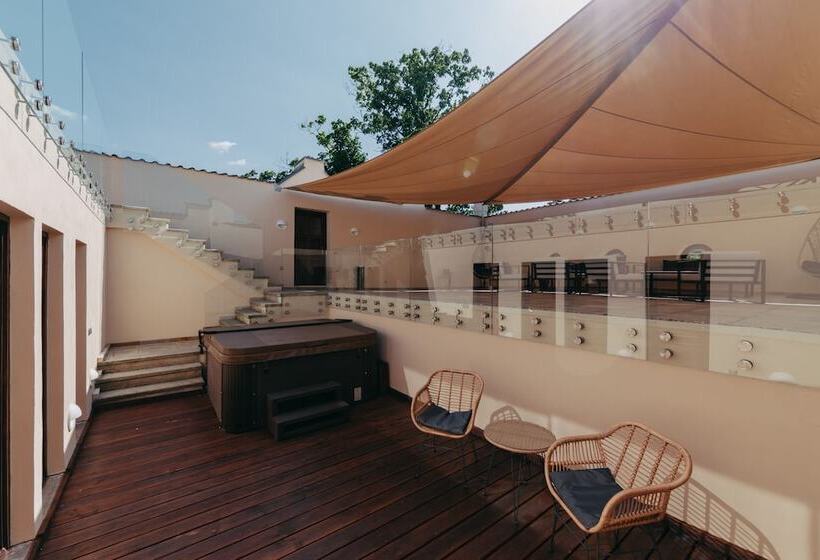 Отель & Restaurant Chateau Trnová