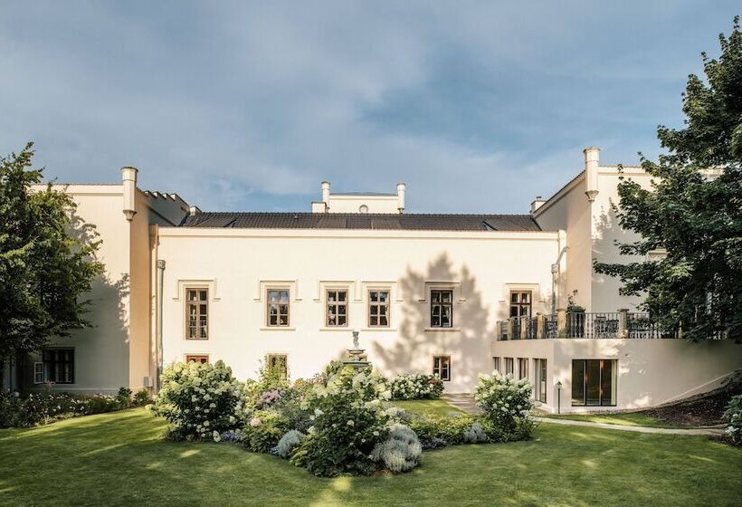 Отель & Restaurant Chateau Trnová