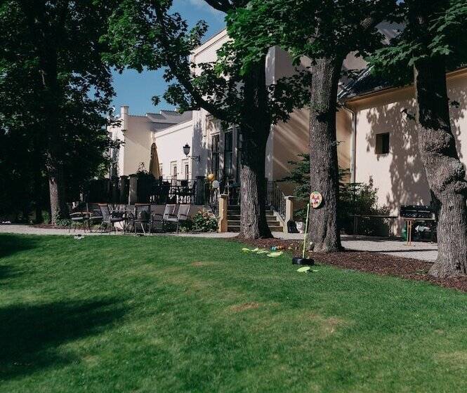 Отель & Restaurant Chateau Trnová