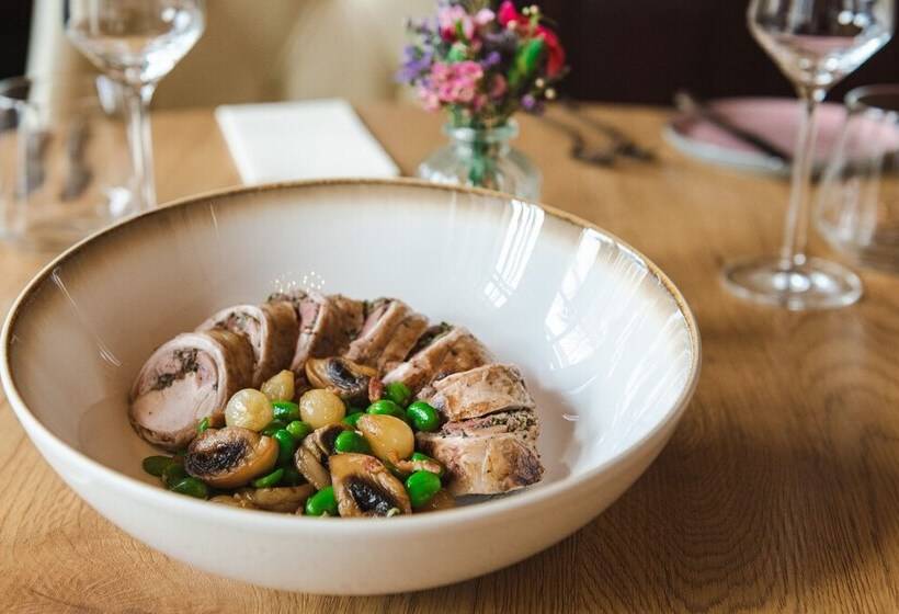 Отель & Restaurant Chateau Trnová