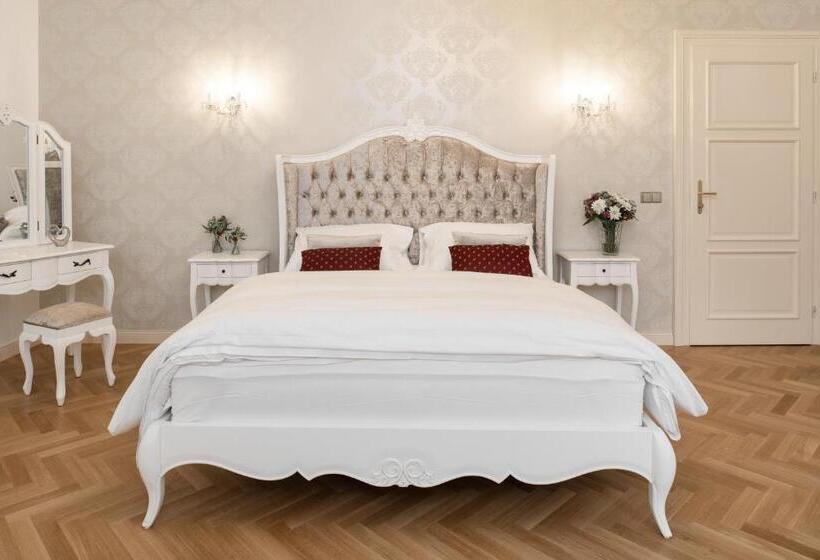 Отель & Restaurant Chateau Trnová