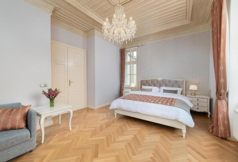 Отель & Restaurant Chateau Trnová