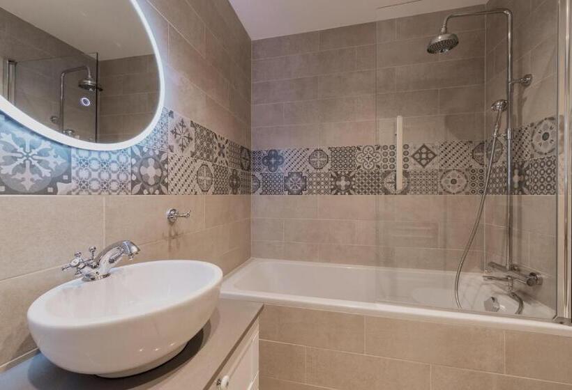 Отель & Restaurant Chateau Trnová