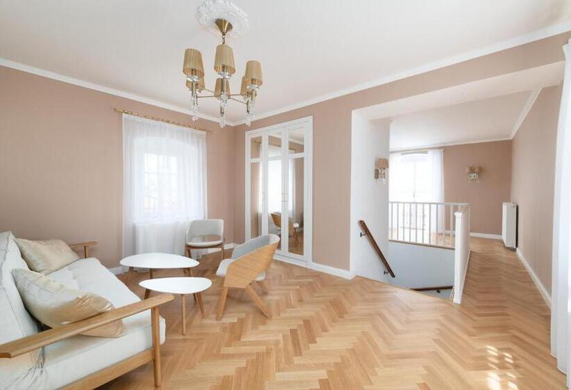 Отель & Restaurant Chateau Trnová