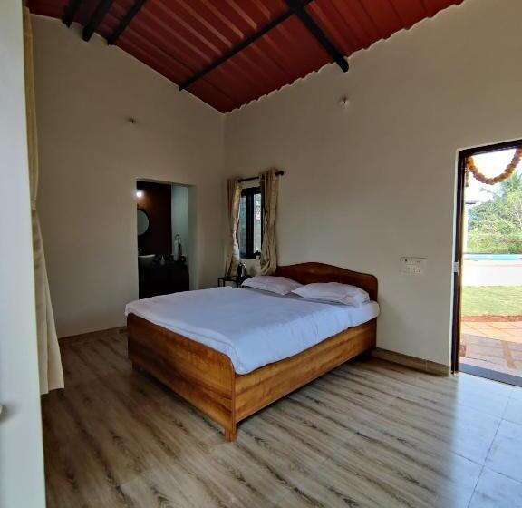 בית מלון כפרי Roy S Nature Nest   Farm Stay Near Malshej Ghats