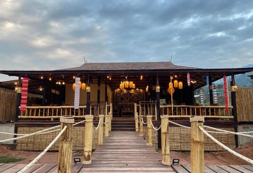 Отель Say Love Baan Sapan บอกฮักบ้านสะปัน