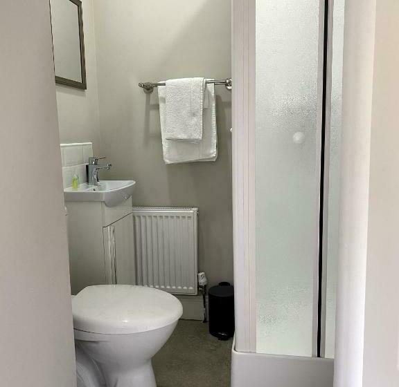 ホテル The Imperial Garvagh