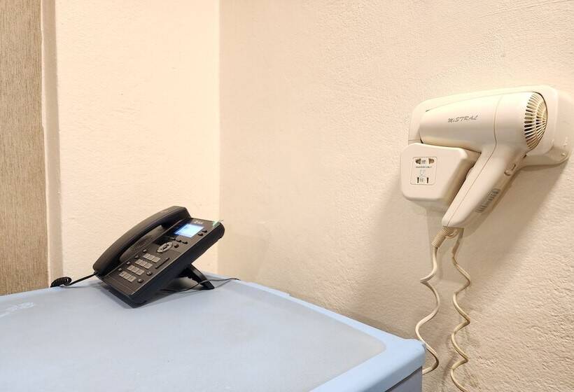 Kim Hotel At Bangplong