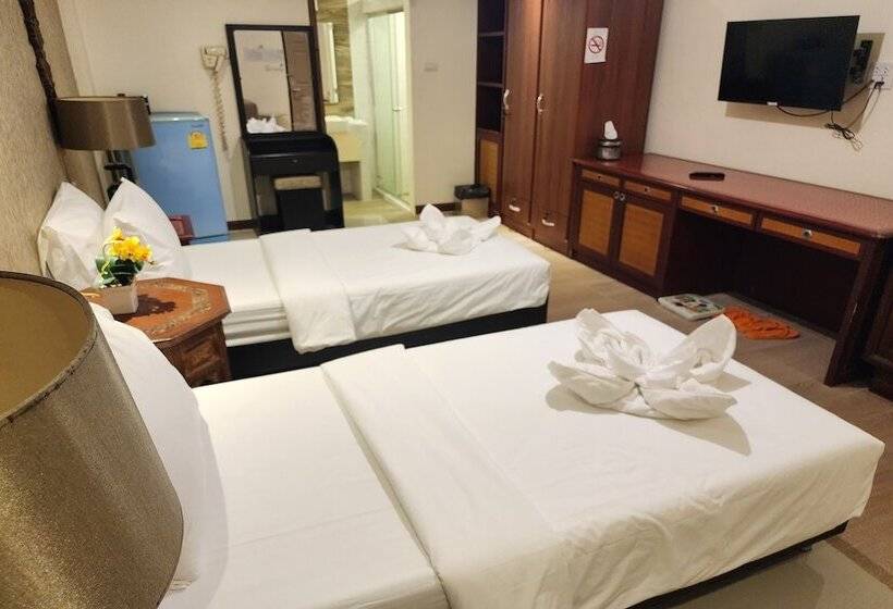 Kim Hotel At Bangplong