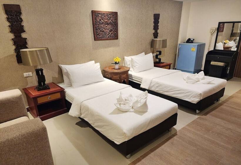 Kim Hotel At Bangplong