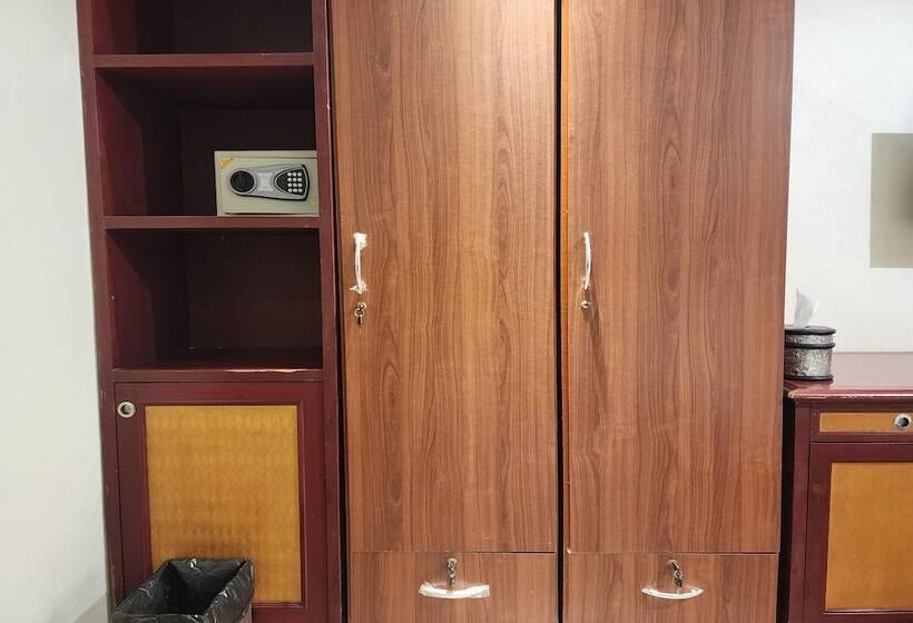 Kim Hotel At Bangplong