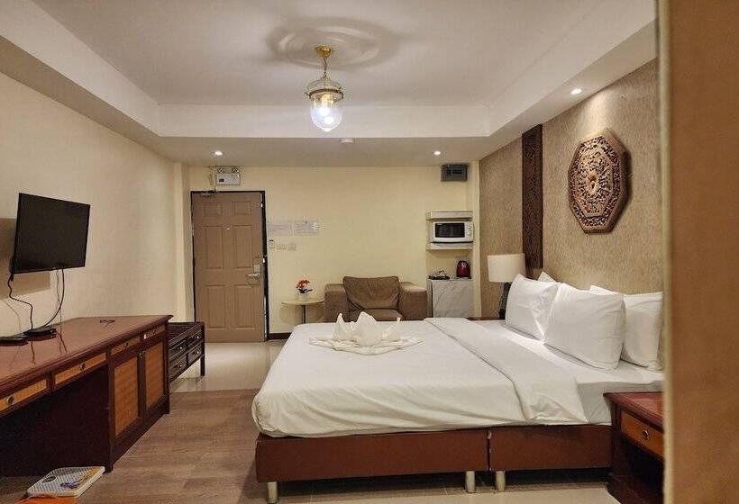 Kim Hotel At Bangplong