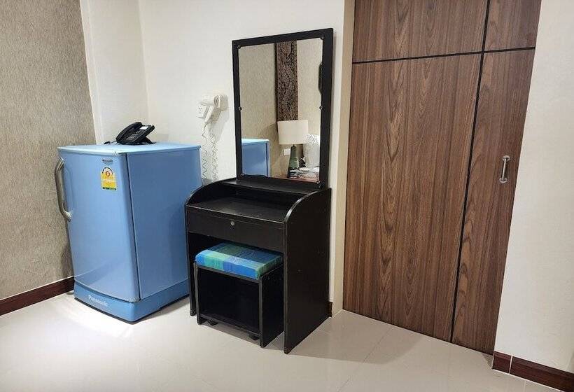 Kim Hotel At Bangplong