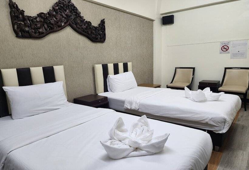 Kim Hotel At Bangplong