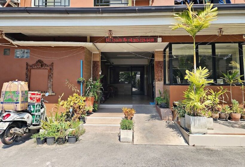 Kim Hotel At Bangplong