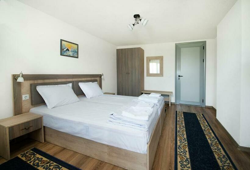 膳宿费 къща за гости елица