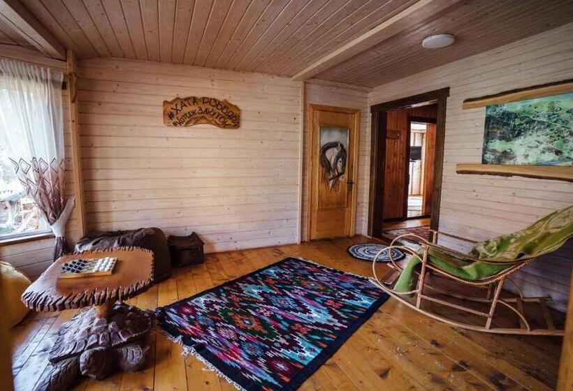 Пансион хата різьбяра закуток