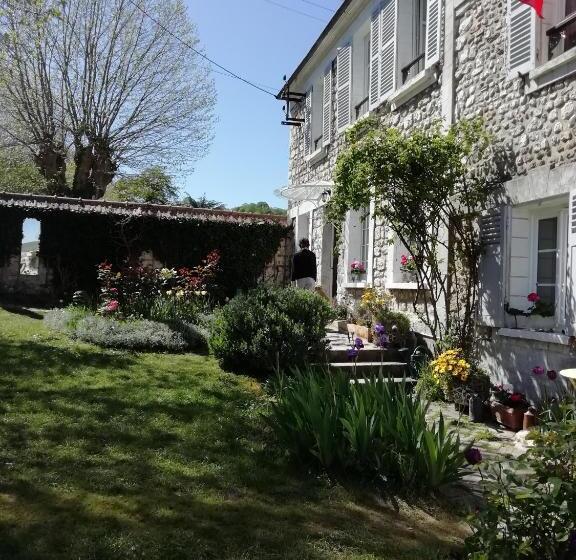 ペンション Avenue Du Château