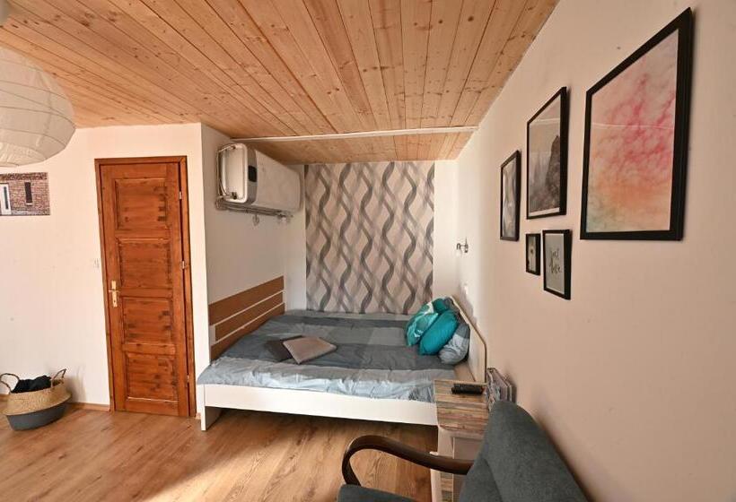 פנסיון Borsika Napterasz Pihenőház