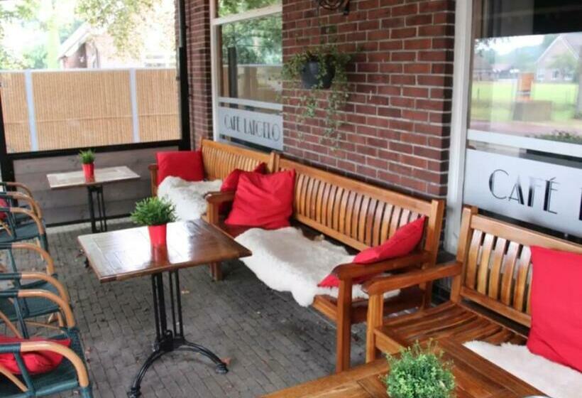 פנסיון Café Langelo