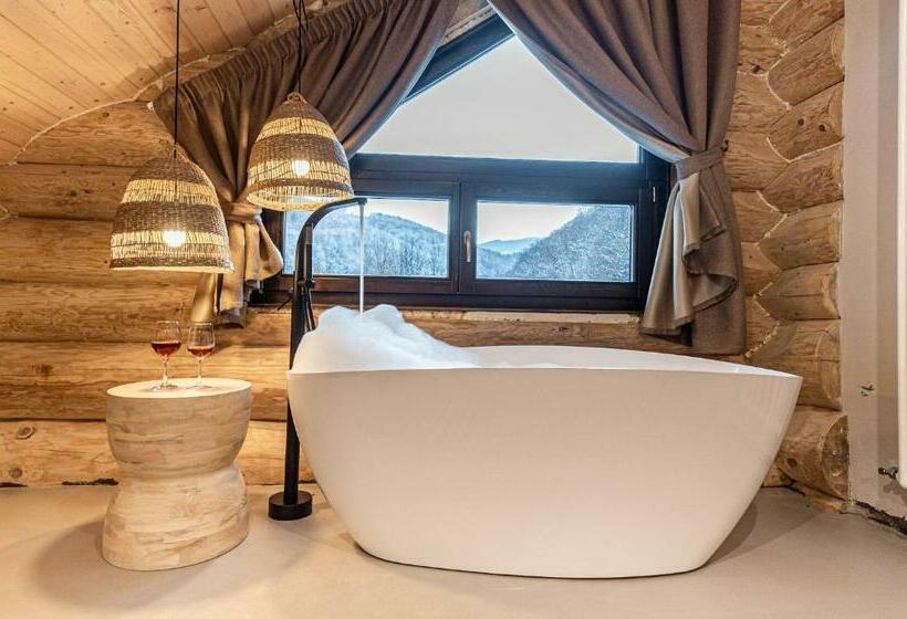 بنسيون Casa Din Vale