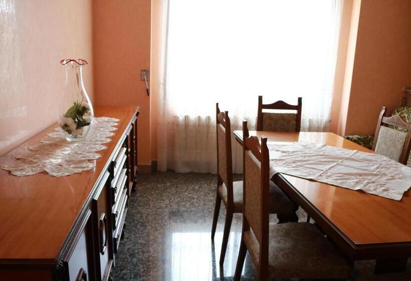 بنسيون Casa Leonardo