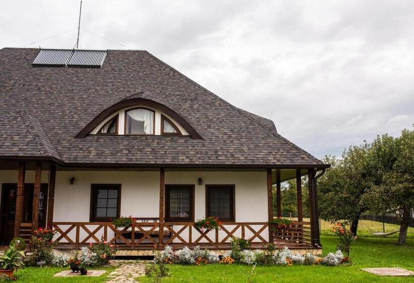 Пансион Casa Strabunicului