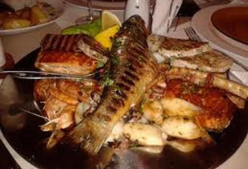 بنسيون Conacul Sarbesc