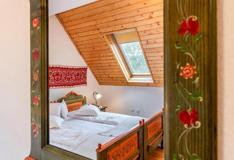 Пансион Conacul Secuiesc Székelykő Kúria