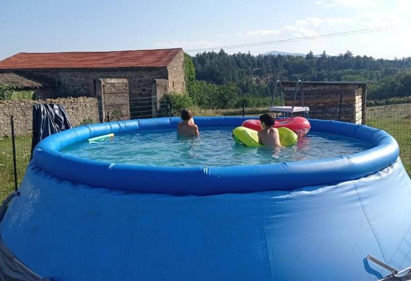 بنسيون Ferme De Fenivou