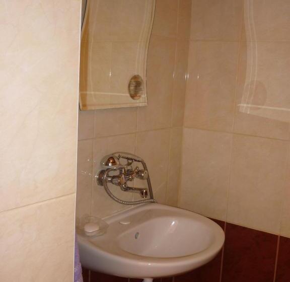 بنسيون Guest House „ivanovata House”